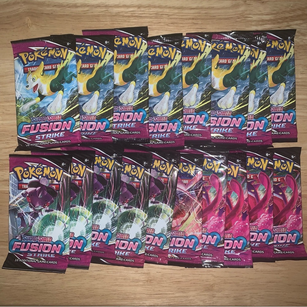 Pokémon Fusion Strike Loose Booster Packs x 18